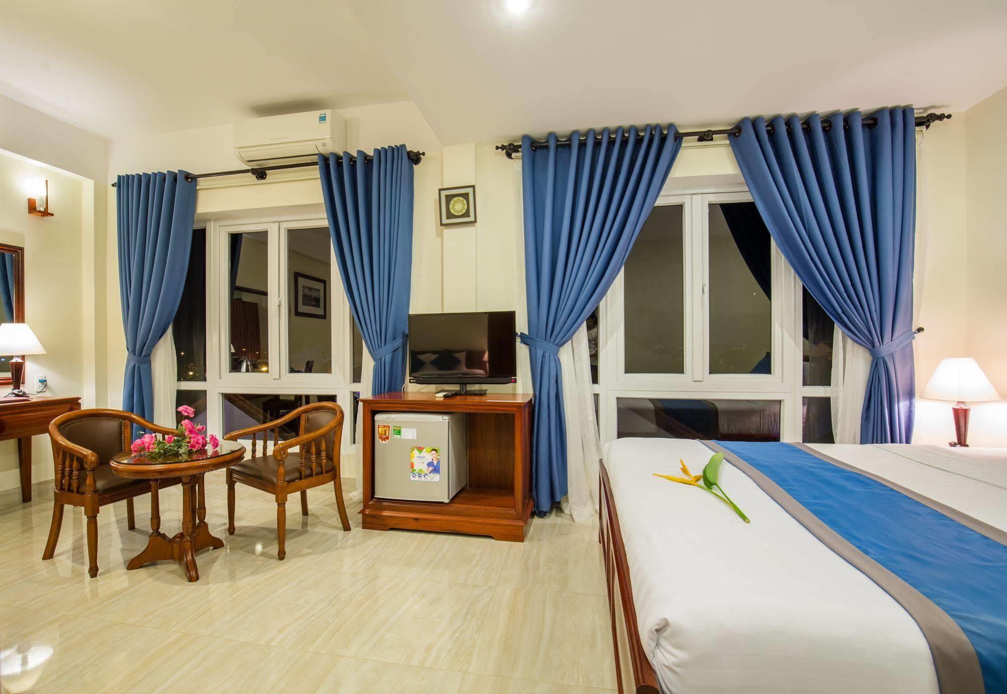 Prince Hotel Hội An Extérieur photo